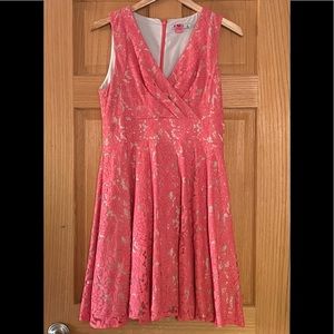 ELIZA J lace overlay dress in coral and tan size 8, EUC